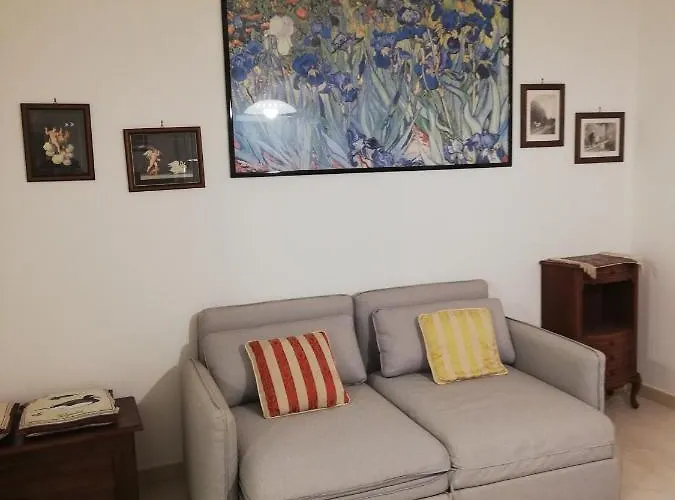 Levante Waterfront דירה *